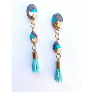 Concrete oval and tear tassel earrings (turquoise)